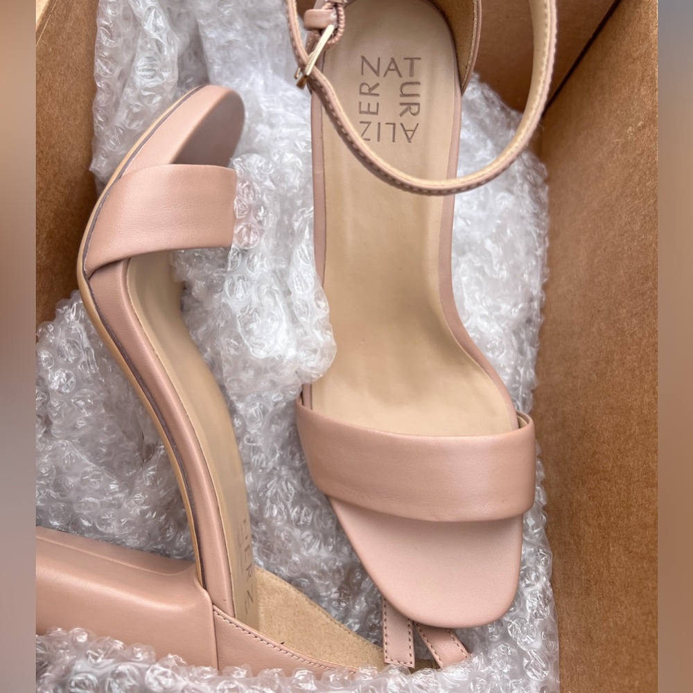 Naturalizer joy ankle strap sandals